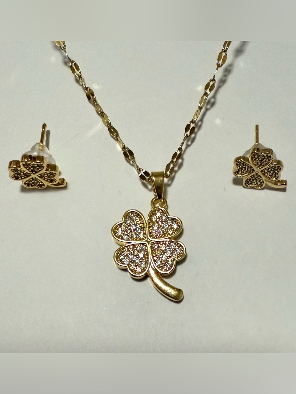 Stunnning Four Leaf Clover 18K Gold-Plated Necklace&Earring Set